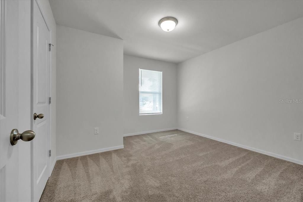 На продажу: $210,000 (3 спален, 2 ванн, 1409 Квадратных фут)