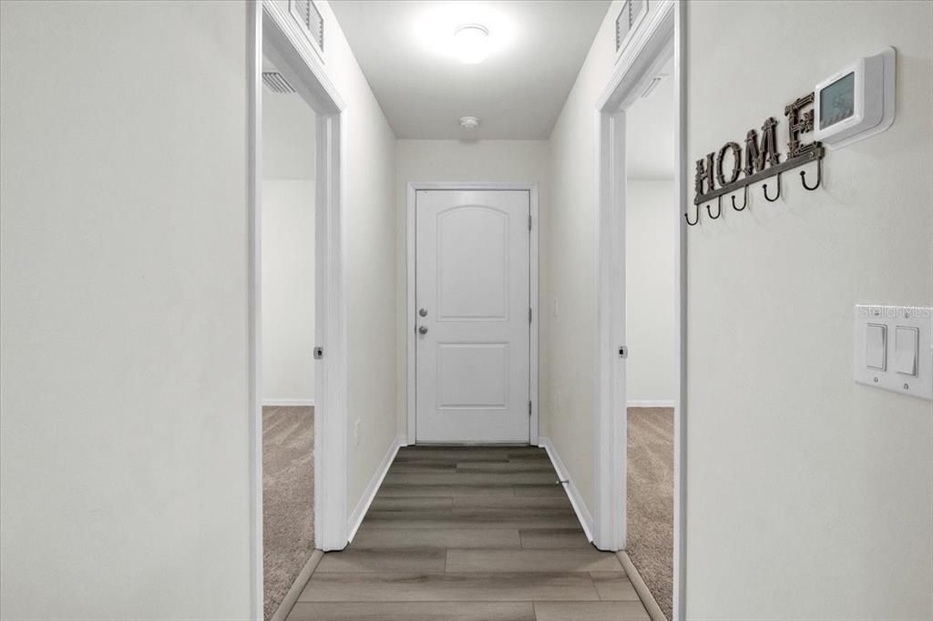 На продажу: $210,000 (3 спален, 2 ванн, 1409 Квадратных фут)