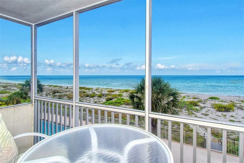 Activo con contrato: $599,000 (2 camas, 2 baños, 912 Pies cuadrados)