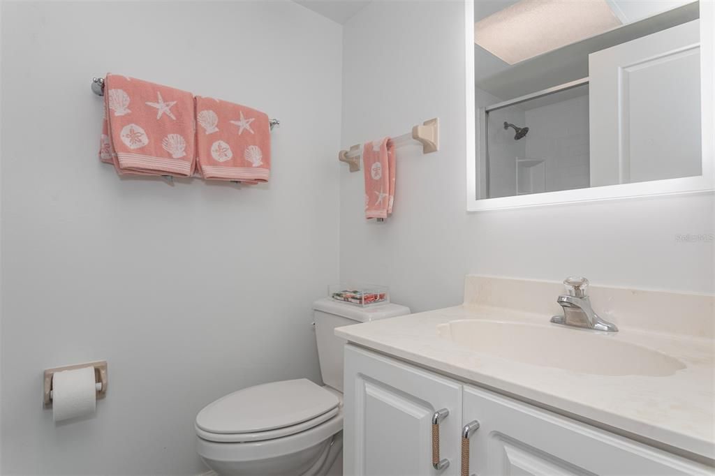 Activo con contrato: $599,000 (2 camas, 2 baños, 912 Pies cuadrados)