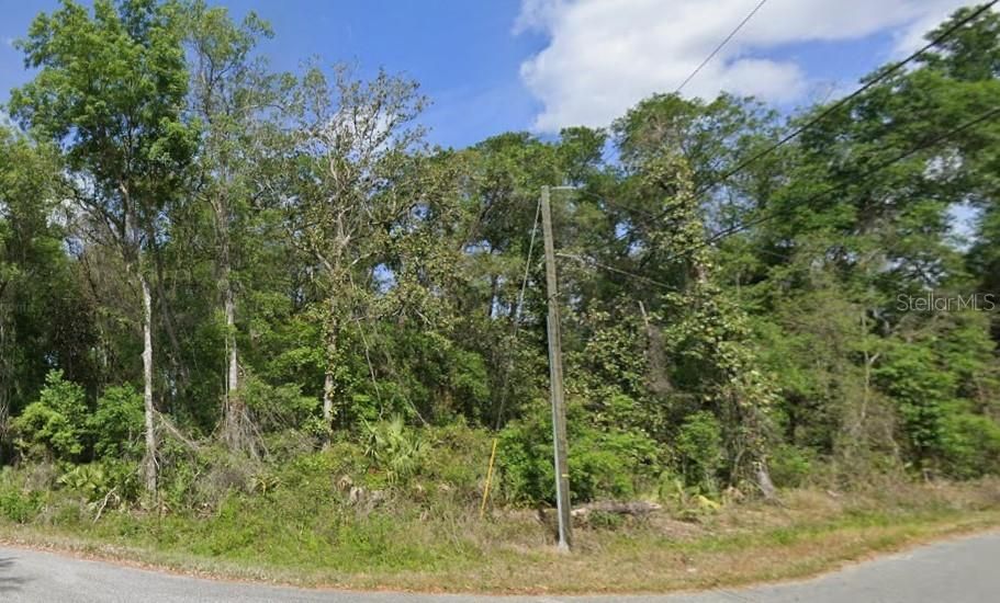 На продажу: $39,000 (0.38 acres)