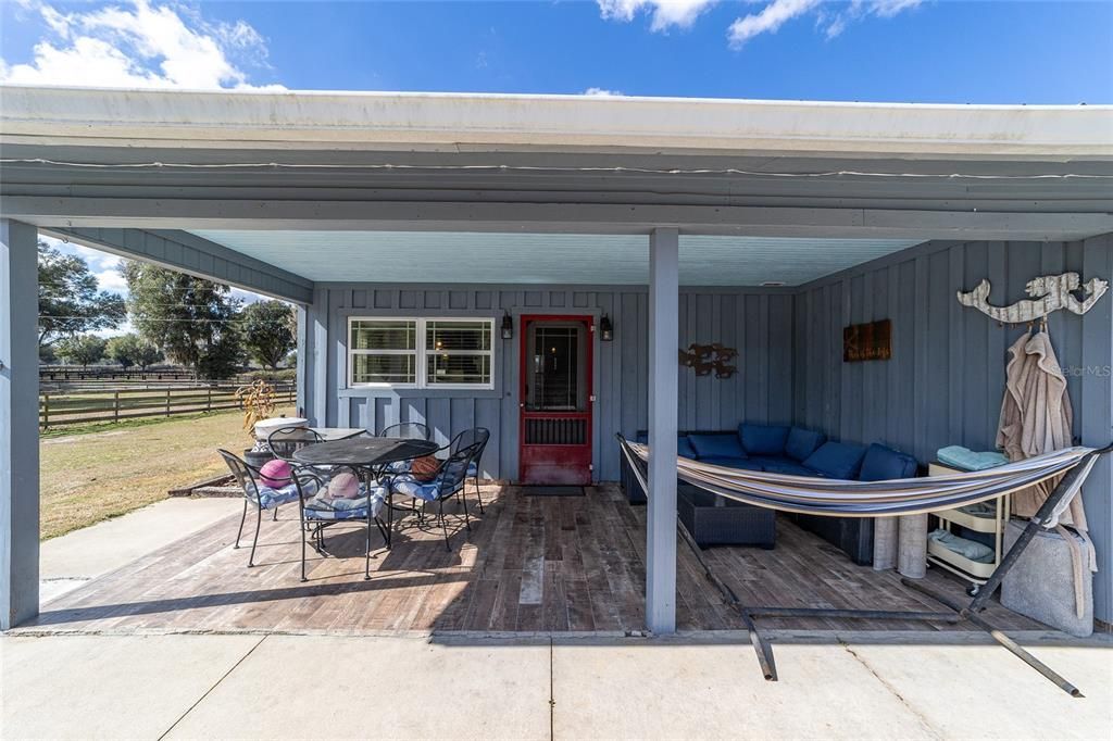 For Sale: $597,000 (2 beds, 2 baths, 1430 Square Feet)