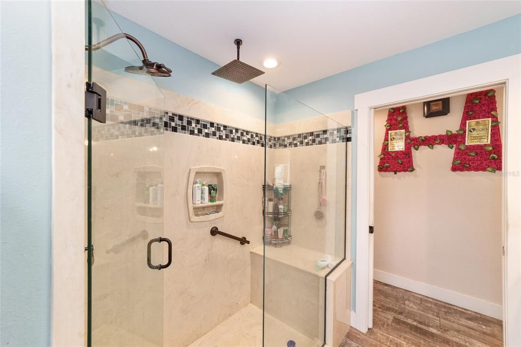 For Sale: $597,000 (2 beds, 2 baths, 1430 Square Feet)