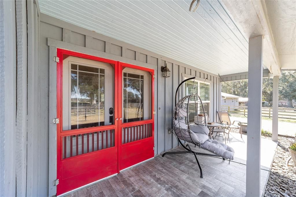 For Sale: $597,000 (2 beds, 2 baths, 1430 Square Feet)