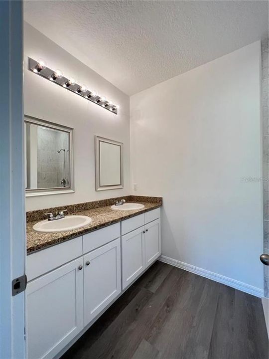 Active With Contract: $299,900 (4 beds, 2 baths, 1724 Square Feet)
