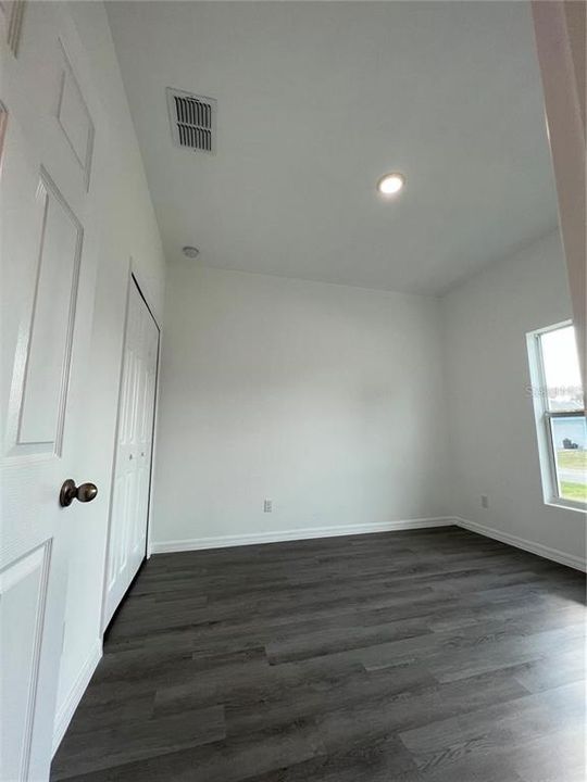Active With Contract: $299,900 (4 beds, 2 baths, 1724 Square Feet)