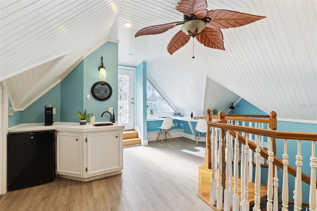 For Sale: $1,170,000 (4 beds, 2 baths, 3400 Square Feet)