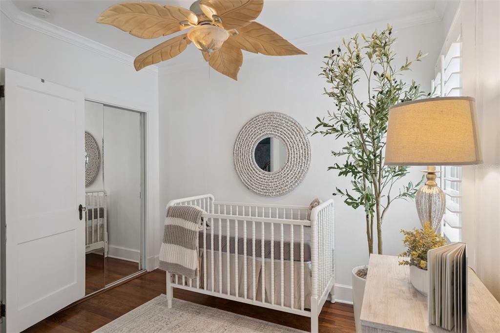 For Sale: $1,170,000 (4 beds, 2 baths, 3400 Square Feet)