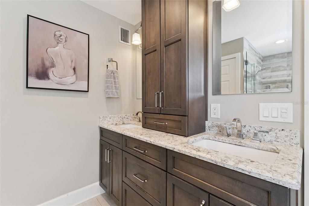 For Sale: $1,170,000 (4 beds, 2 baths, 3400 Square Feet)