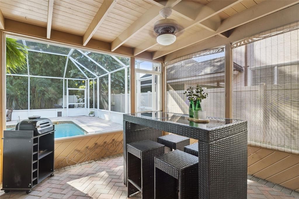 For Sale: $1,170,000 (4 beds, 2 baths, 3400 Square Feet)