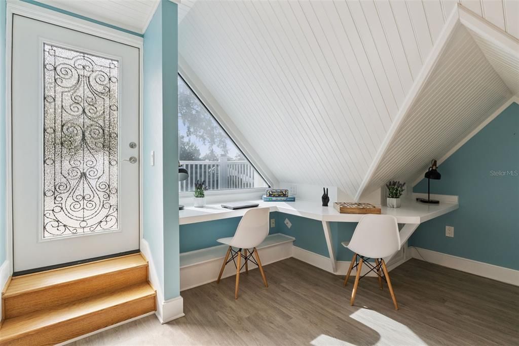 For Sale: $1,170,000 (4 beds, 2 baths, 3400 Square Feet)
