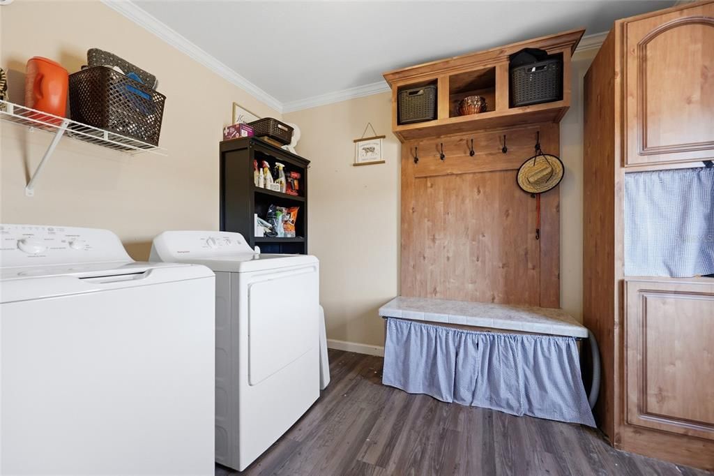 For Sale: $339,000 (3 beds, 2 baths, 1980 Square Feet)