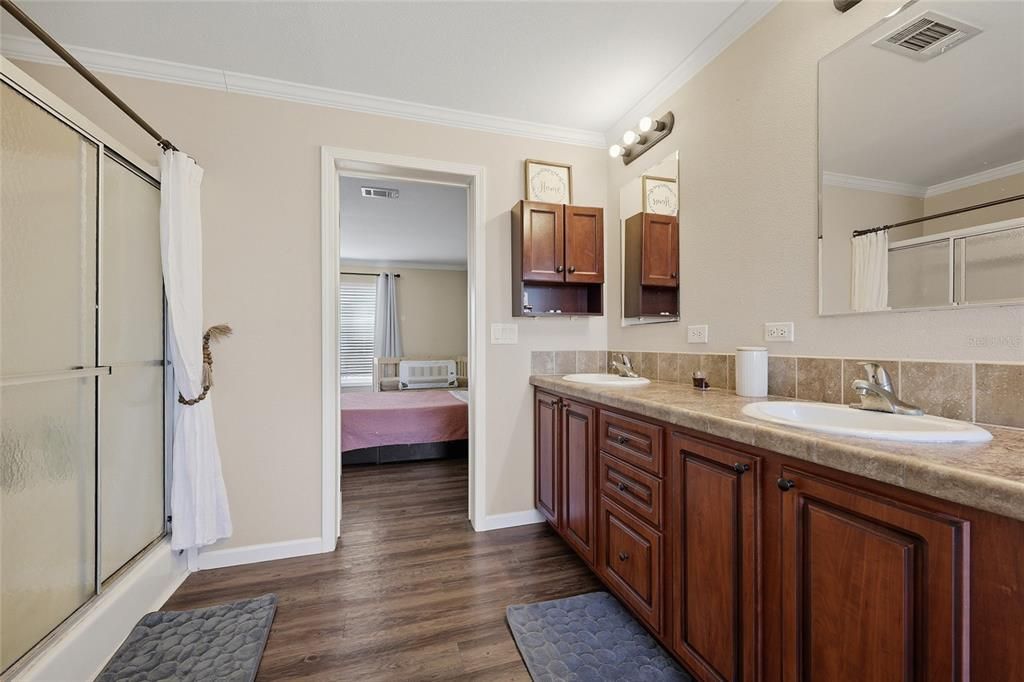 For Sale: $339,000 (3 beds, 2 baths, 1980 Square Feet)