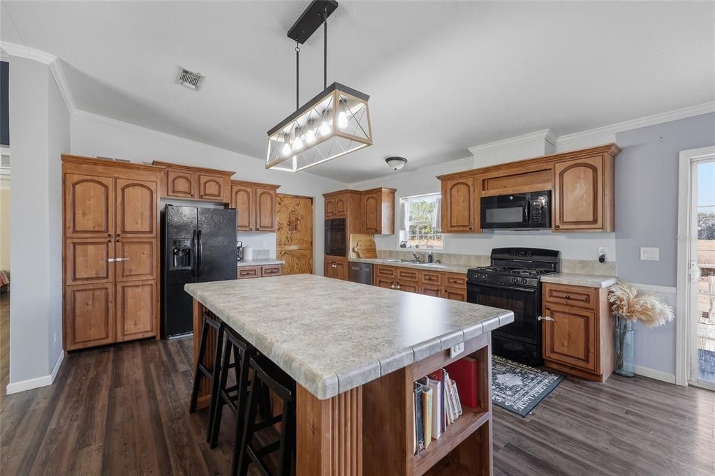 For Sale: $339,000 (3 beds, 2 baths, 1980 Square Feet)