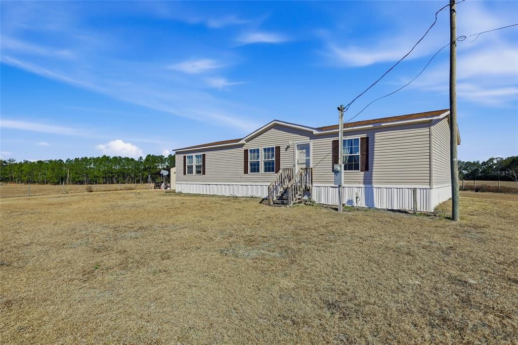 For Sale: $339,000 (3 beds, 2 baths, 1980 Square Feet)