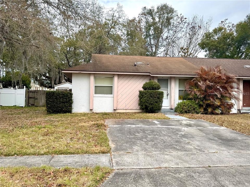 Recently Sold: $180,000 (2 beds, 2 baths, 837 Square Feet)