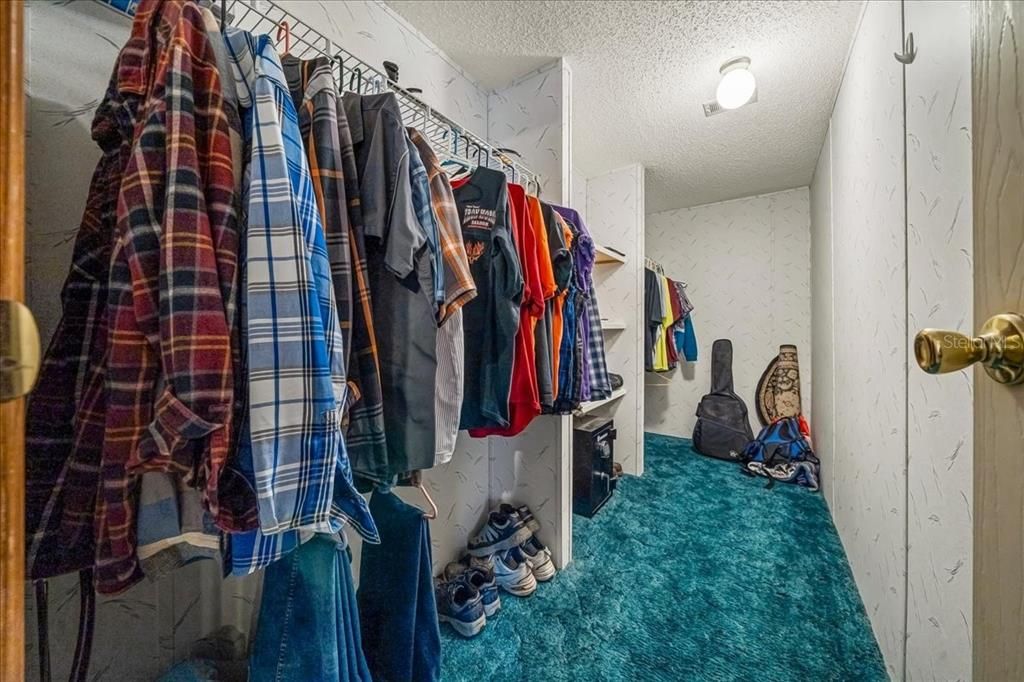 En Venta: $243,000 (3 camas, 2 baños, 1708 Pies cuadrados)