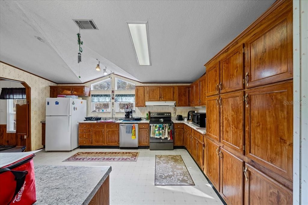 En Venta: $243,000 (3 camas, 2 baños, 1708 Pies cuadrados)