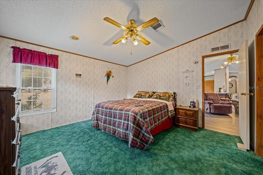 En Venta: $243,000 (3 camas, 2 baños, 1708 Pies cuadrados)