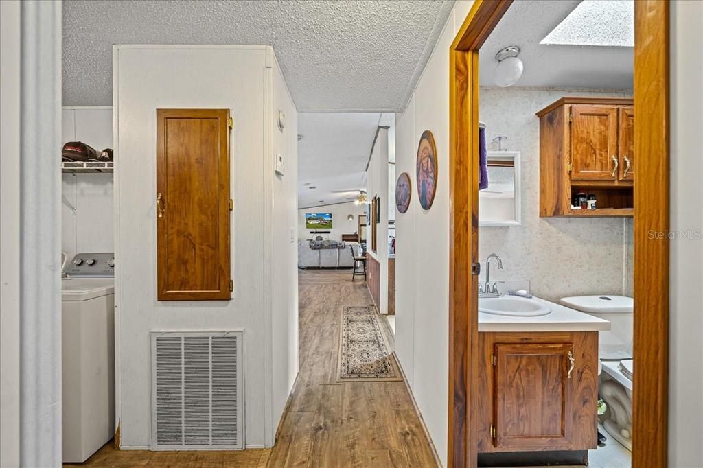 En Venta: $243,000 (3 camas, 2 baños, 1708 Pies cuadrados)