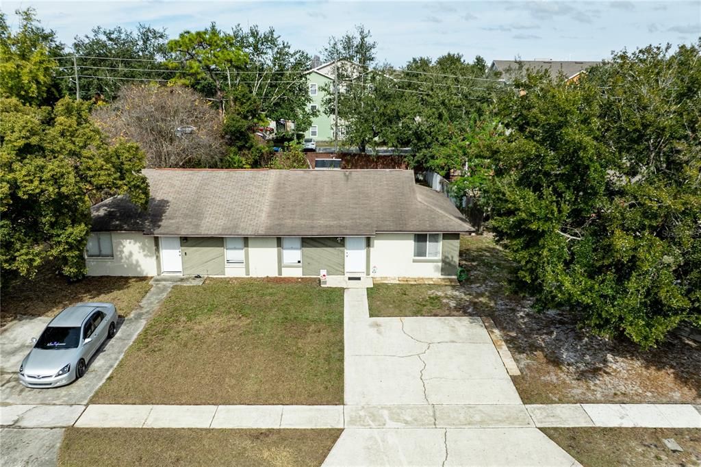 Active With Contract: $245,000 (2 beds, 2 baths, 899 Square Feet)