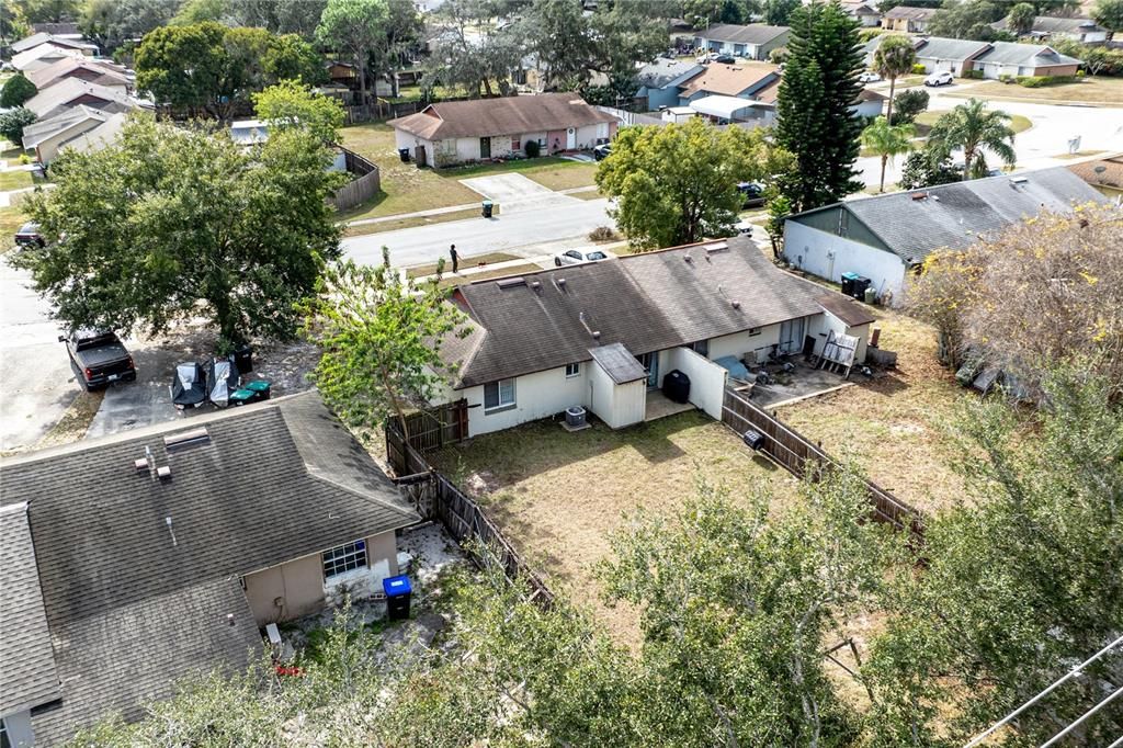 Active With Contract: $245,000 (2 beds, 2 baths, 899 Square Feet)