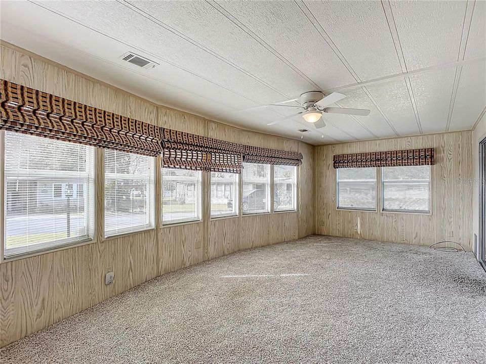 For Sale: $144,000 (2 beds, 2 baths, 1368 Square Feet)
