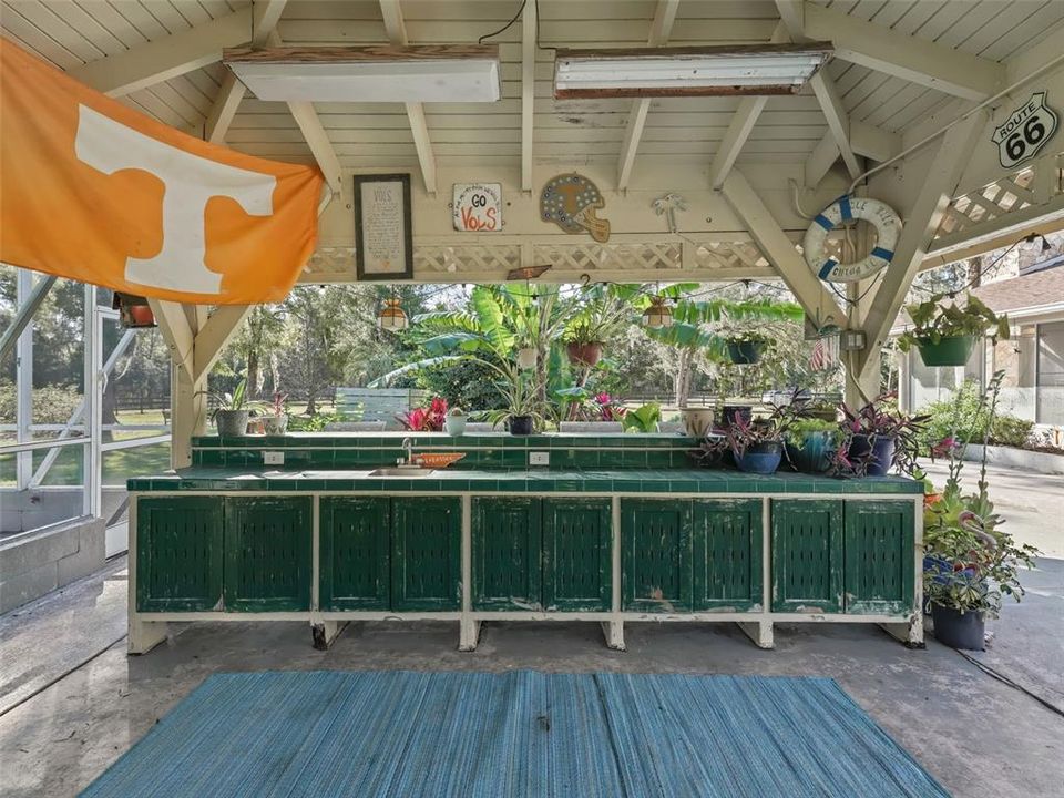 На продажу: $990,000 (7 спален, 5 ванн, 3747 Квадратных фут)