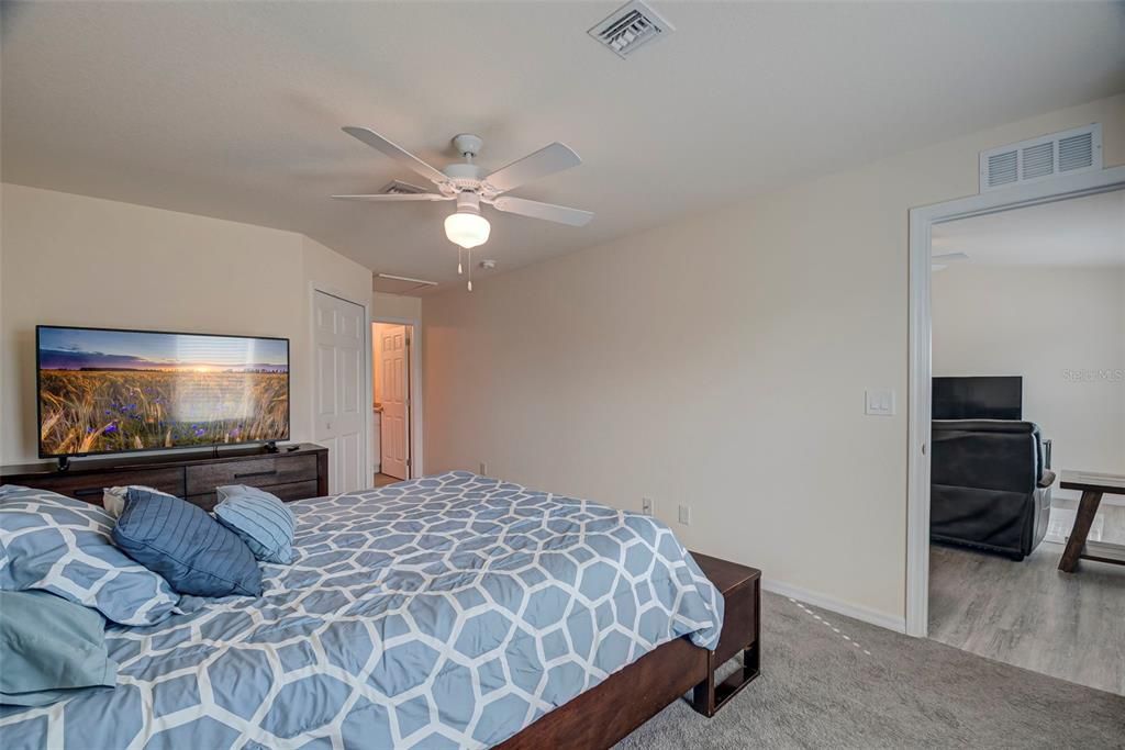 For Sale: $235,900 (3 beds, 2 baths, 1120 Square Feet)