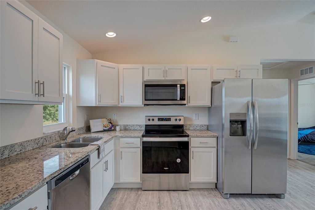For Sale: $235,900 (3 beds, 2 baths, 1120 Square Feet)