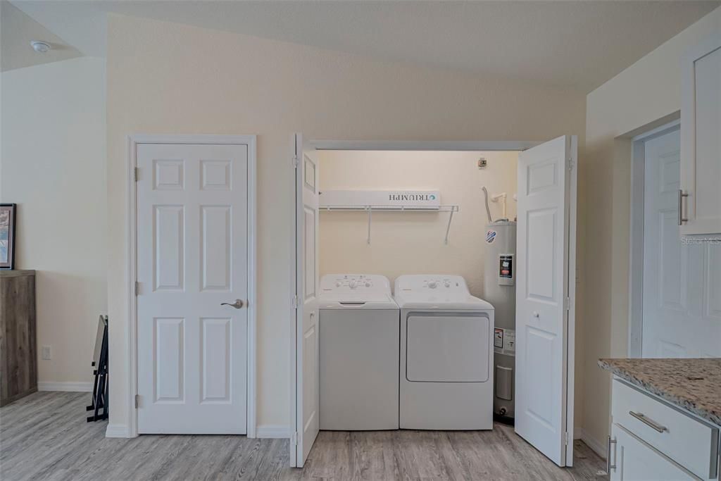 For Sale: $235,900 (3 beds, 2 baths, 1120 Square Feet)