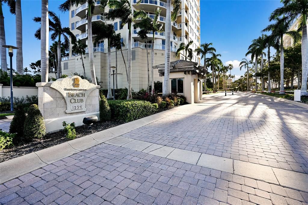 For Sale: $4,800,000 (3 beds, 3 baths, 3352 Square Feet)