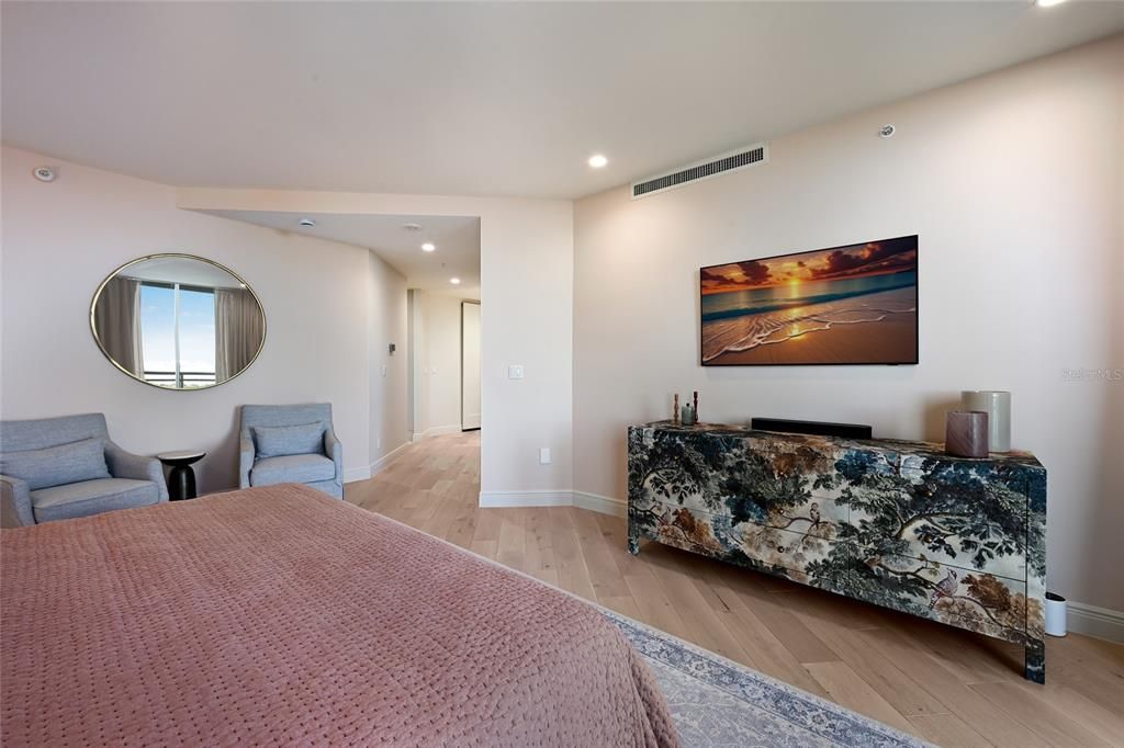 For Sale: $4,800,000 (3 beds, 3 baths, 3352 Square Feet)