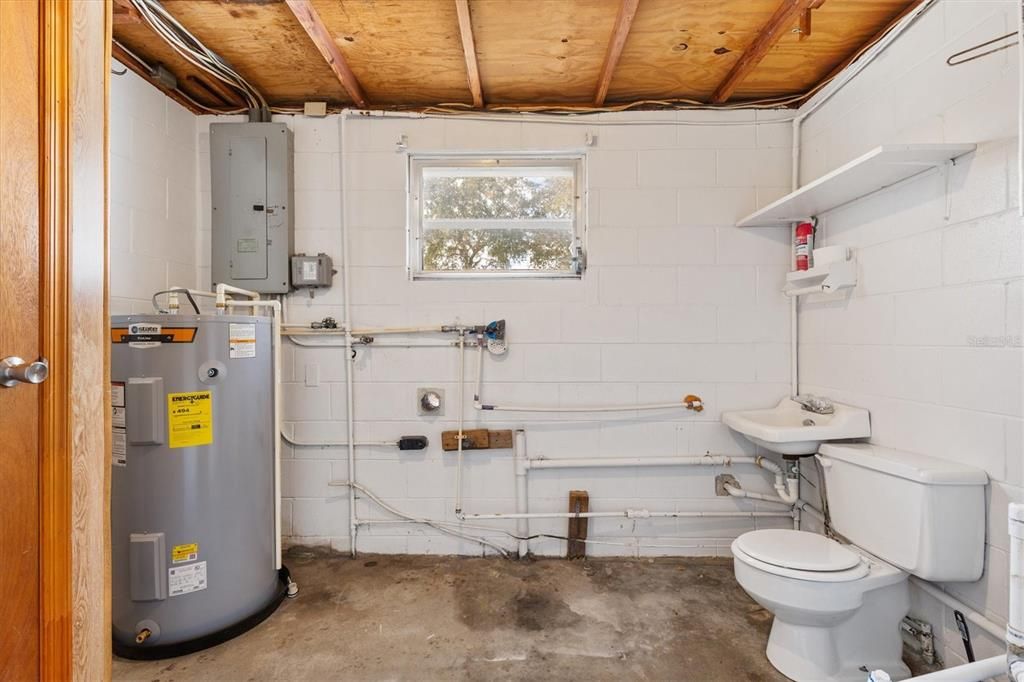 Activo con contrato: $189,000 (3 camas, 1 baños, 1463 Pies cuadrados)