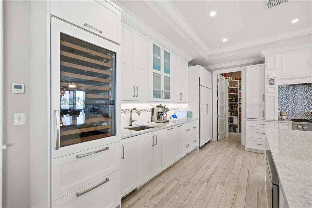 En Venta: $6,790,000 (6 camas, 6 baños, 6243 Pies cuadrados)