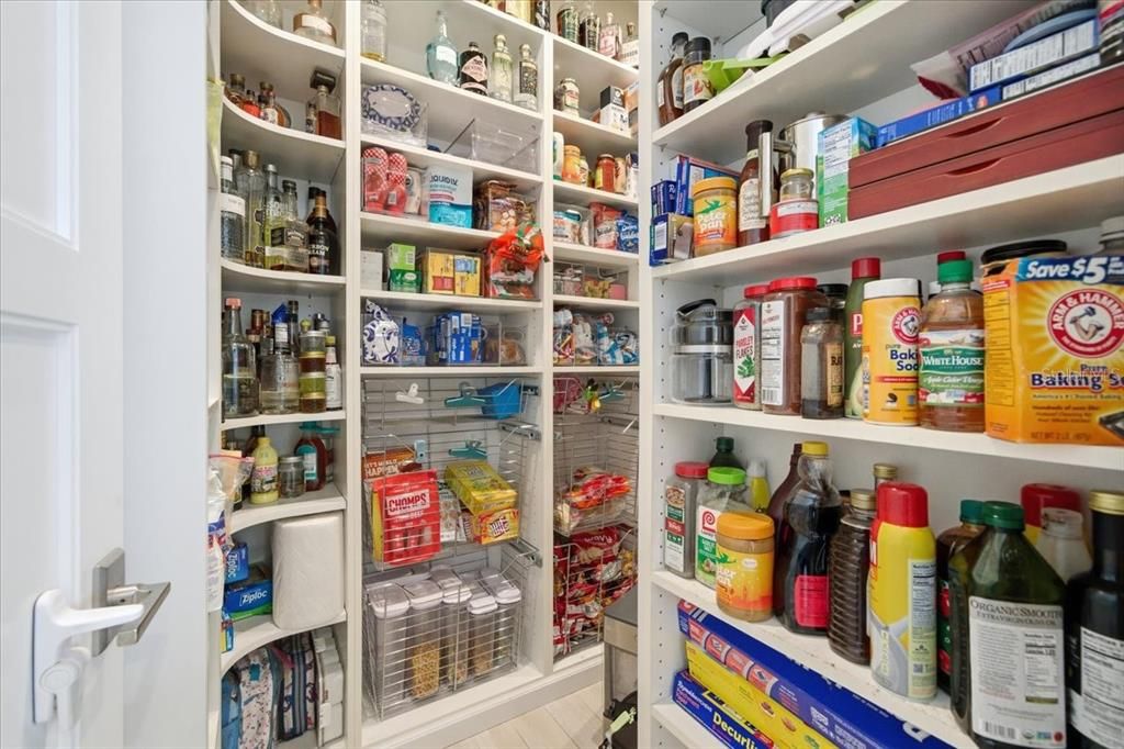 En Venta: $6,790,000 (6 camas, 6 baños, 6243 Pies cuadrados)