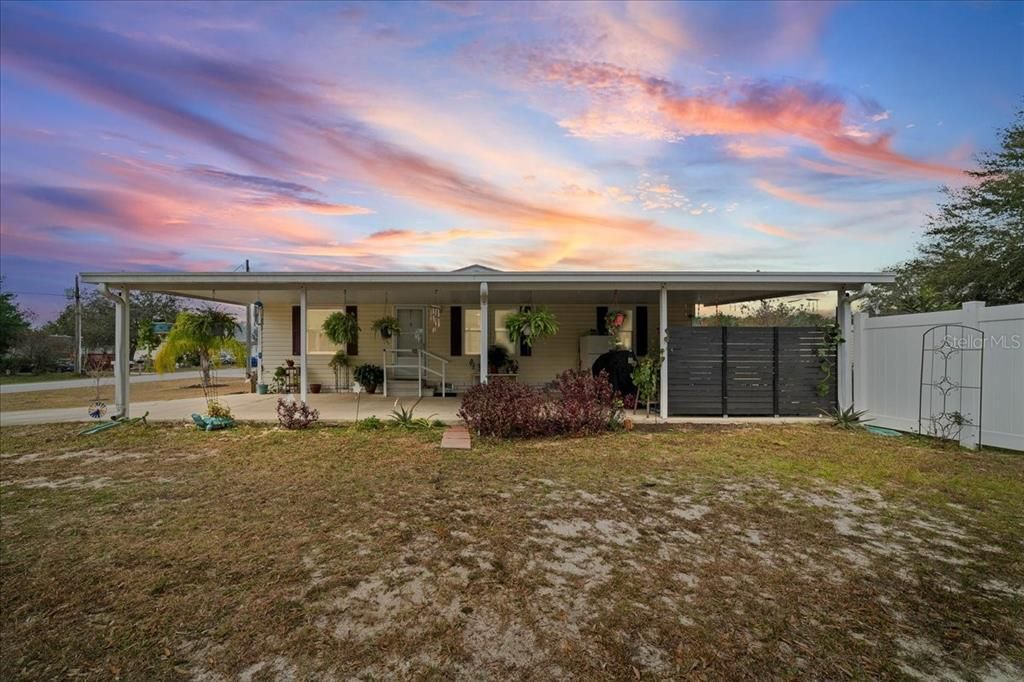 Recently Sold: $140,000 (3 beds, 2 baths, 920 Square Feet)