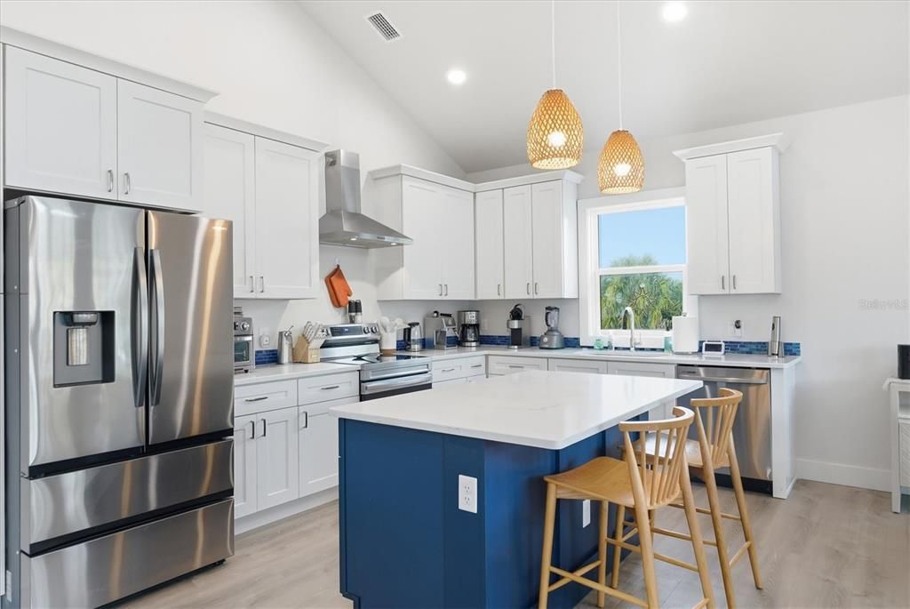 For Sale: $1,160,000 (3 beds, 2 baths, 1597 Square Feet)