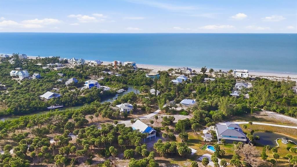 For Sale: $1,160,000 (3 beds, 2 baths, 1597 Square Feet)