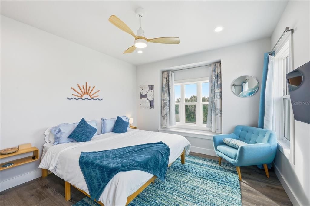 For Sale: $1,160,000 (3 beds, 2 baths, 1597 Square Feet)