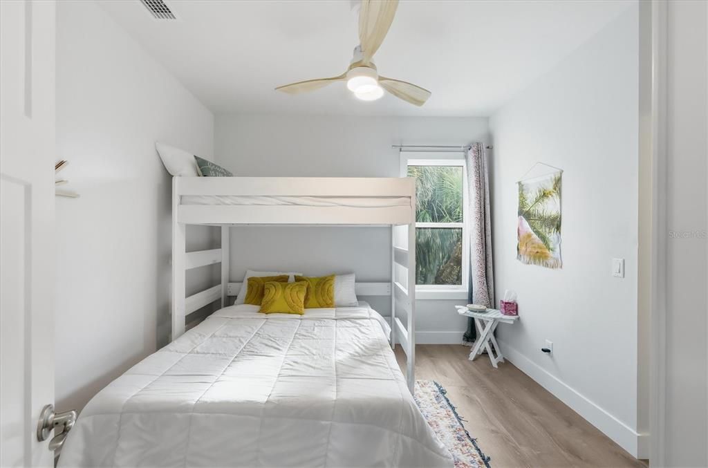 For Sale: $1,160,000 (3 beds, 2 baths, 1597 Square Feet)