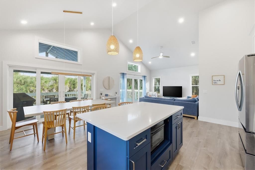 For Sale: $1,160,000 (3 beds, 2 baths, 1597 Square Feet)