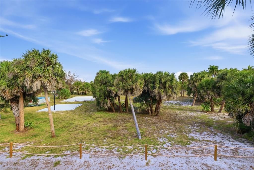 For Sale: $1,160,000 (3 beds, 2 baths, 1597 Square Feet)
