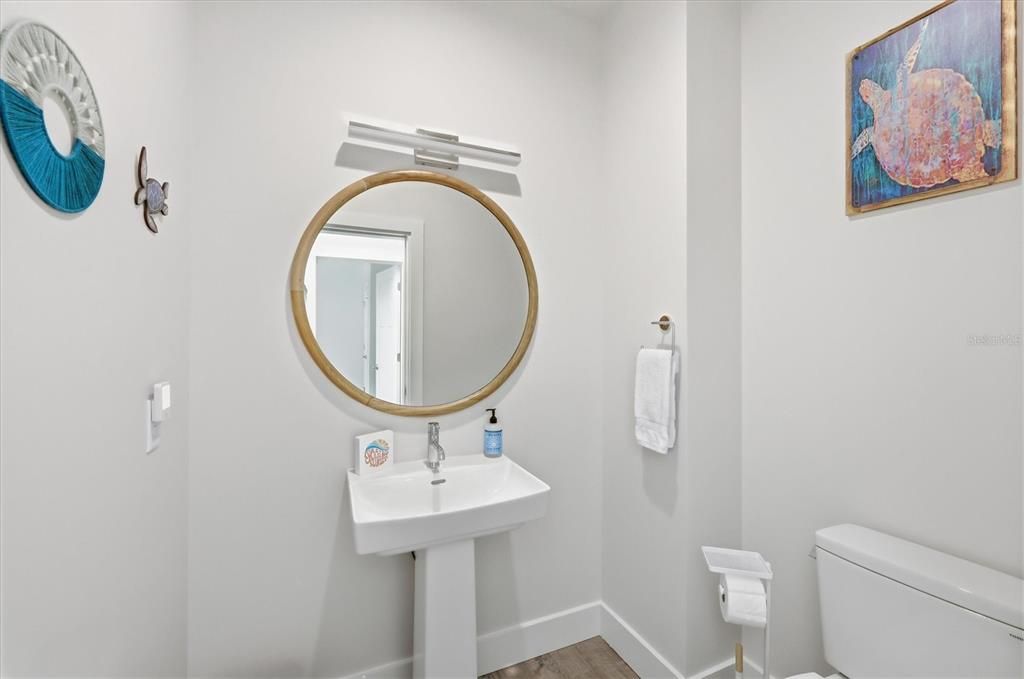 For Sale: $1,160,000 (3 beds, 2 baths, 1597 Square Feet)