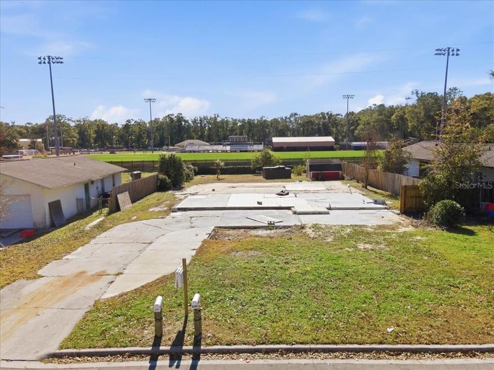 待售: $100,000 (0.26 acres)