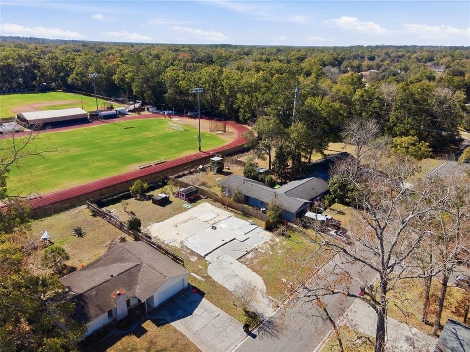 待售: $100,000 (0.26 acres)