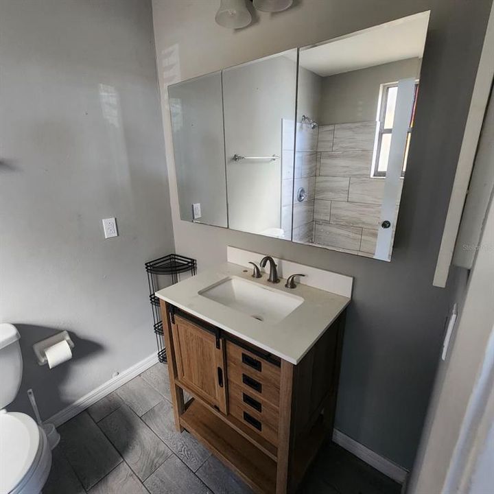 Active With Contract: $1,400 (2 beds, 2 baths, 1078 Square Feet)