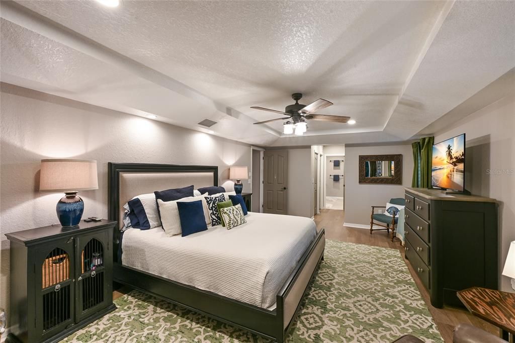 Activo con contrato: $1,649,000 (4 camas, 2 baños, 2970 Pies cuadrados)