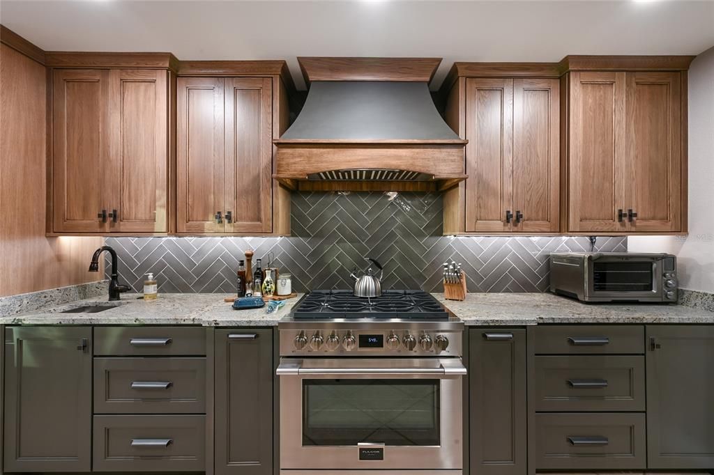 Activo con contrato: $1,649,000 (4 camas, 2 baños, 2970 Pies cuadrados)