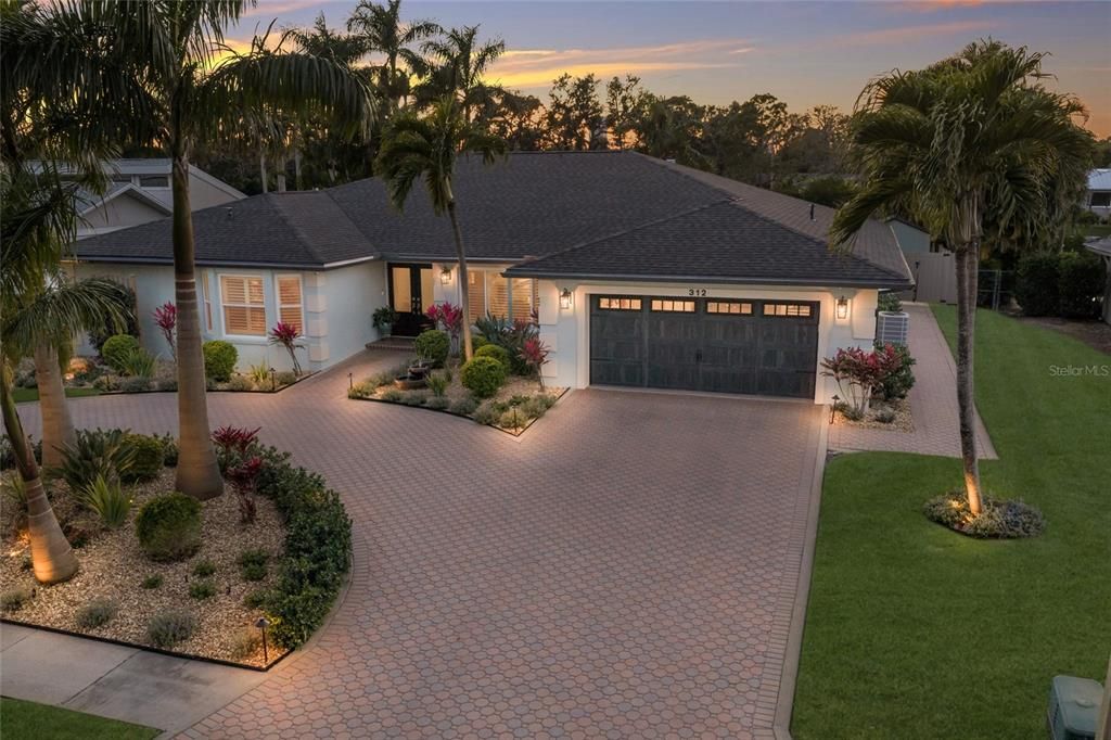 Activo con contrato: $1,649,000 (4 camas, 2 baños, 2970 Pies cuadrados)